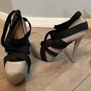 Colin Stuart heels size 11